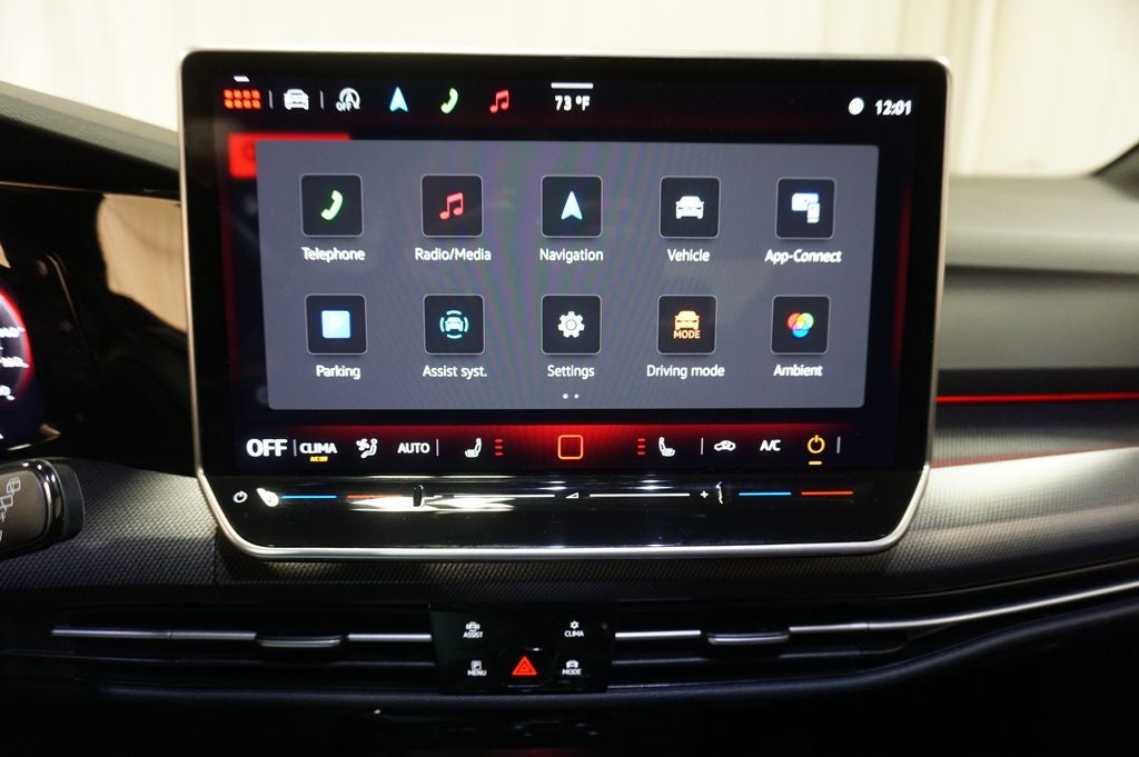 2025 Volkswagen Golf GTI 2.0T SE