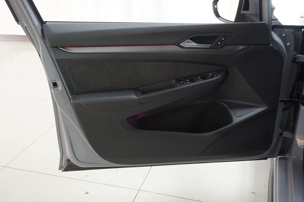 2025 Volkswagen Golf GTI 2.0T SE
