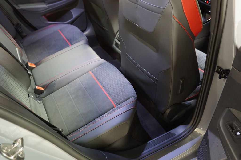 2025 Volkswagen Golf GTI 2.0T SE