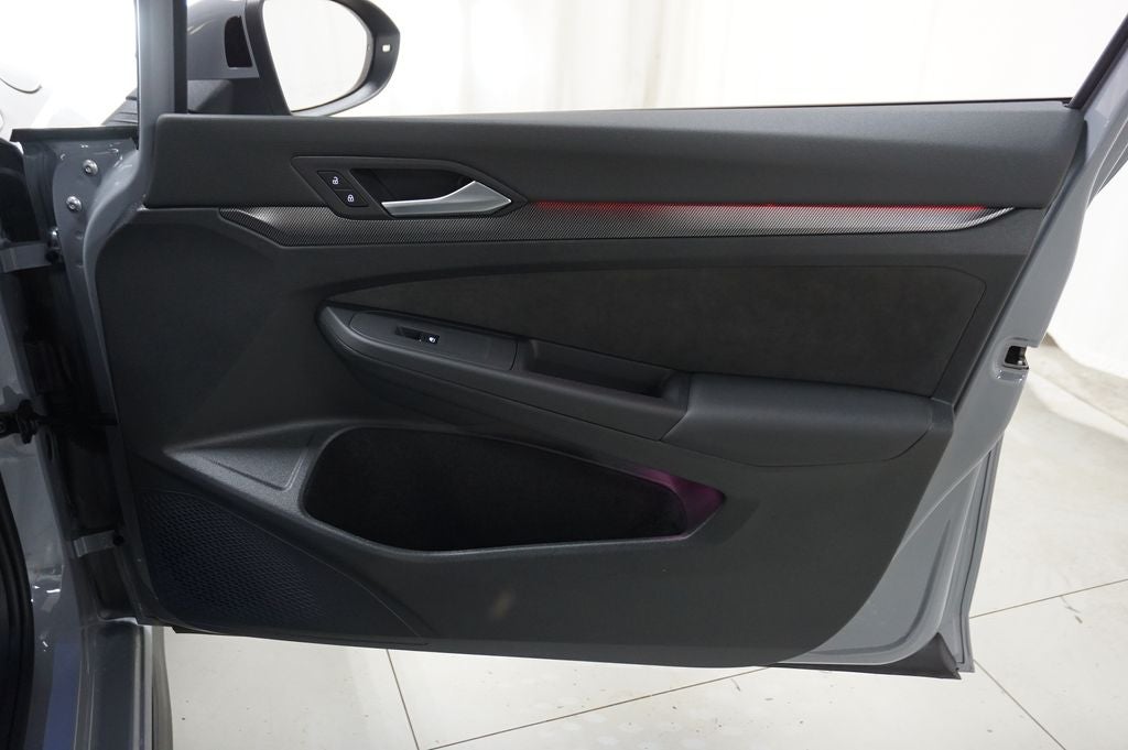 2025 Volkswagen Golf GTI 2.0T SE