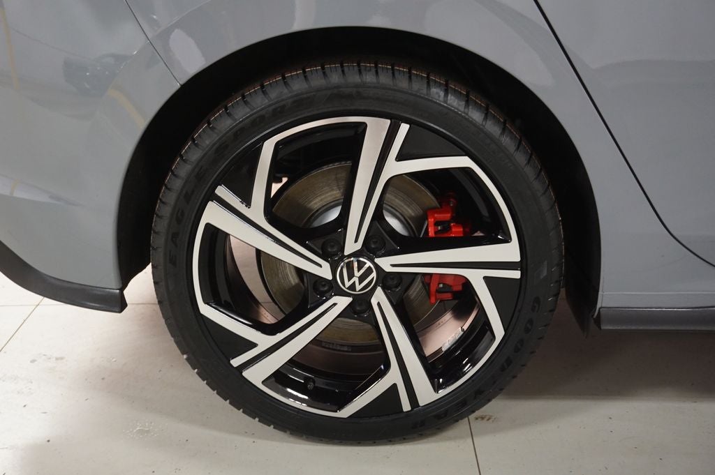 2025 Volkswagen Golf GTI 2.0T SE