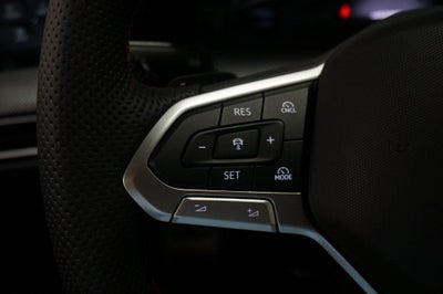 2025 Volkswagen Golf GTI 2.0T SE