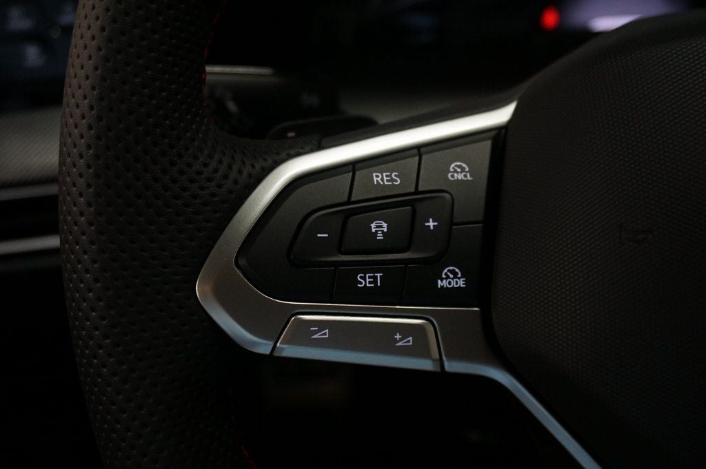 2025 Volkswagen Golf GTI 2.0T SE