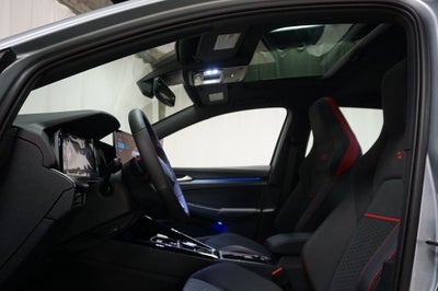 2025 Volkswagen Golf GTI 2.0T SE