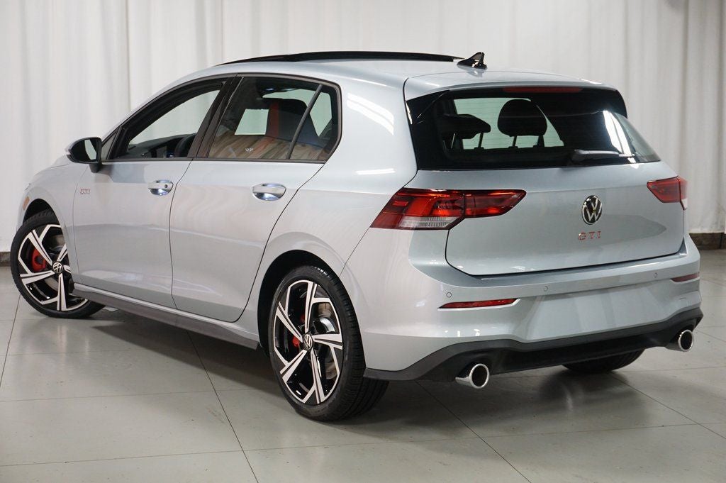 2025 Volkswagen Golf GTI 2.0T SE