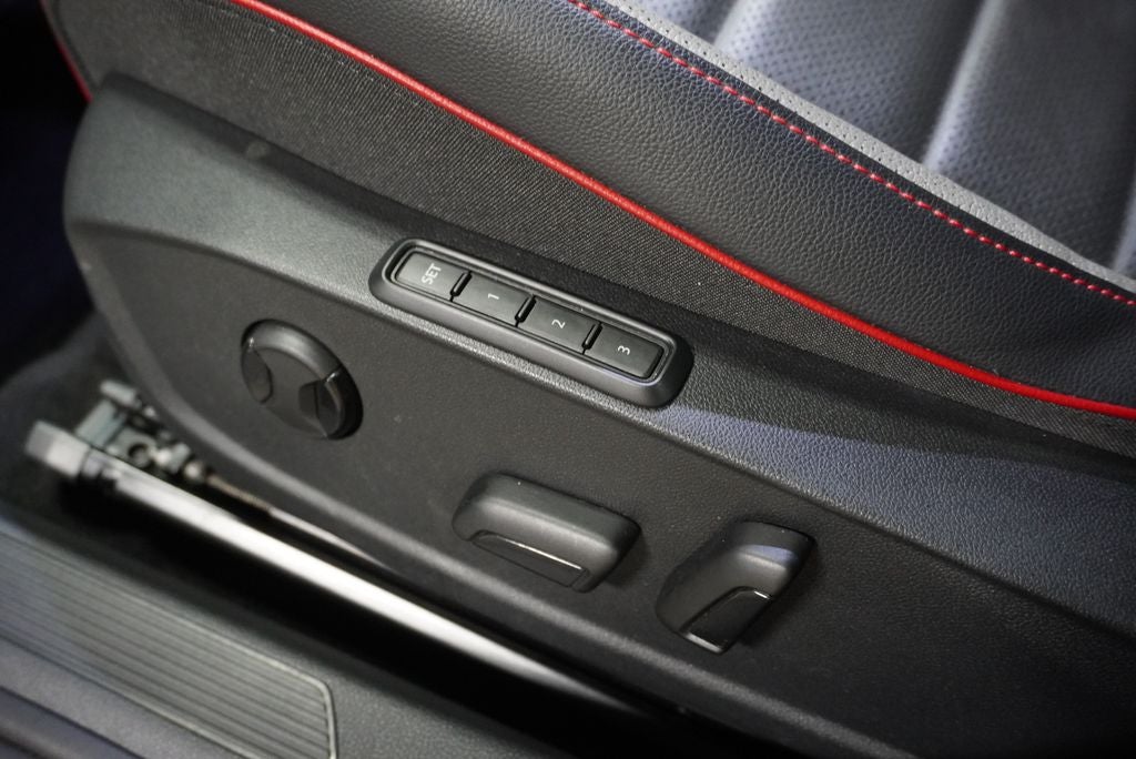 2023 Volkswagen Golf GTI Autobahn