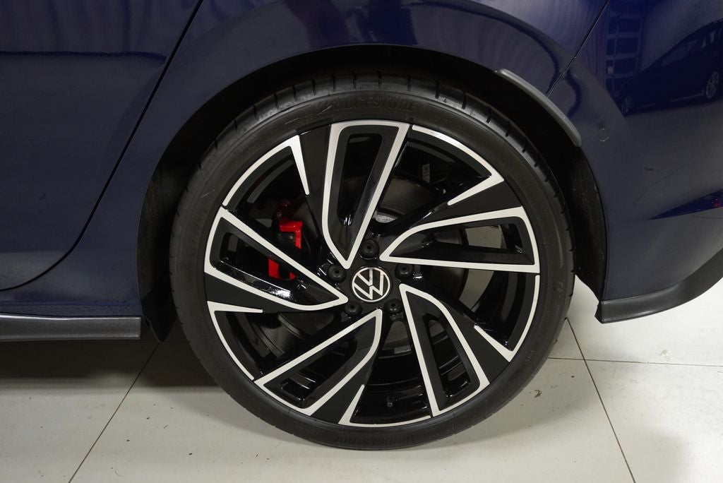 2023 Volkswagen Golf GTI Autobahn