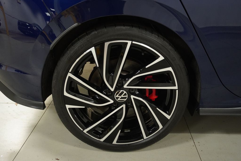2023 Volkswagen Golf GTI Autobahn
