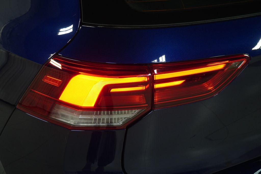 2023 Volkswagen Golf GTI Autobahn