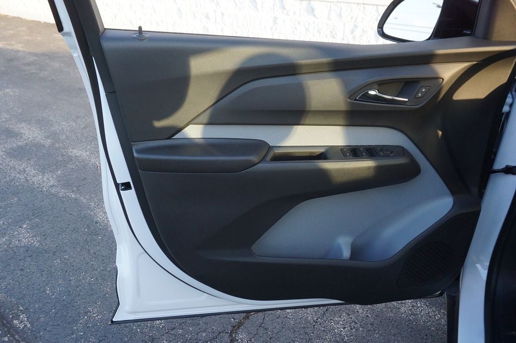 2027 Chevrolet Bolt EV LT