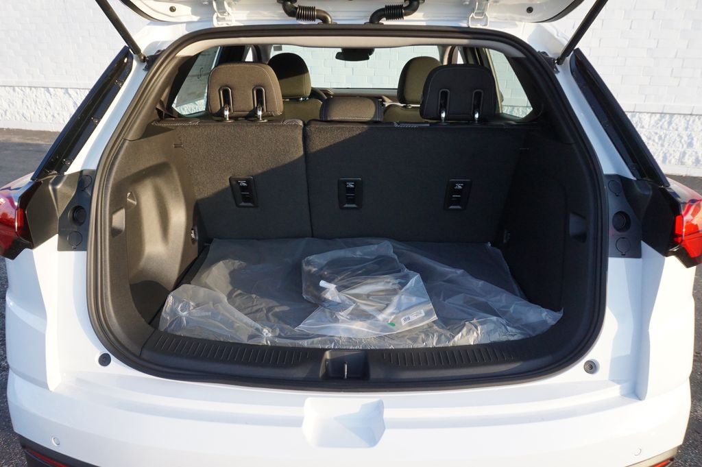 2027 Chevrolet Bolt EV LT