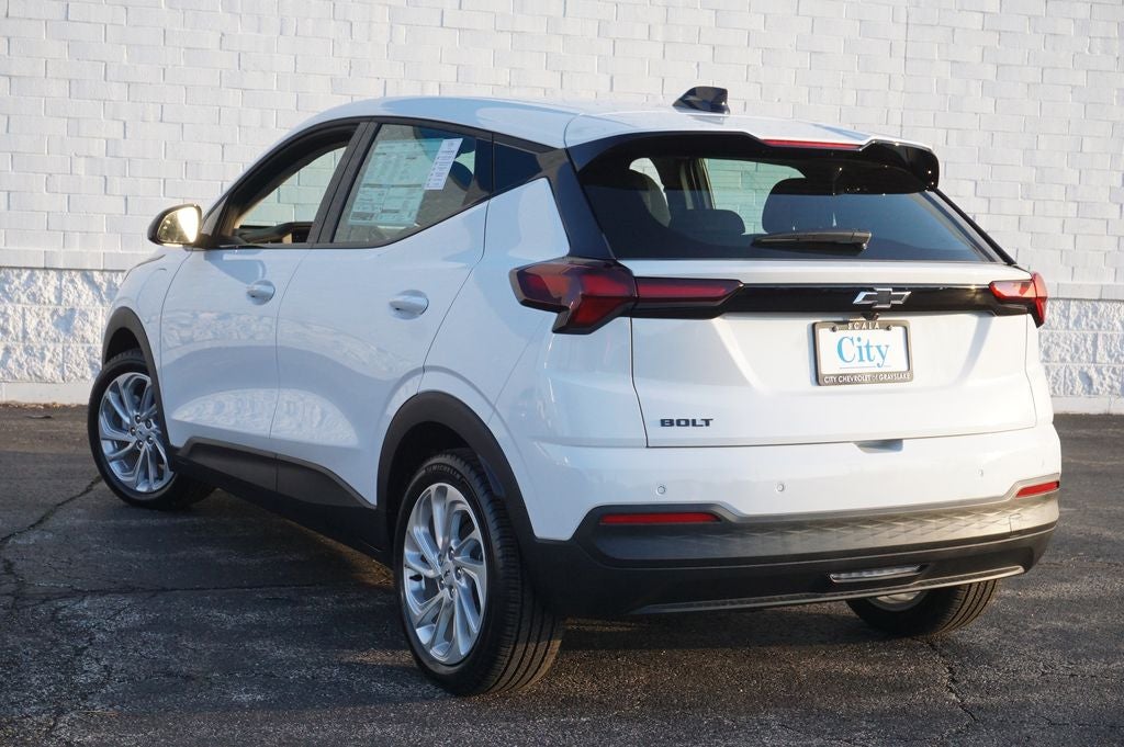 2027 Chevrolet Bolt EV LT