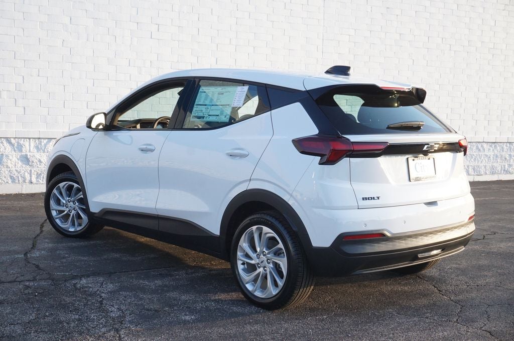2027 Chevrolet Bolt EV LT
