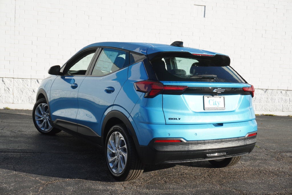 2027 Chevrolet Bolt EV LT