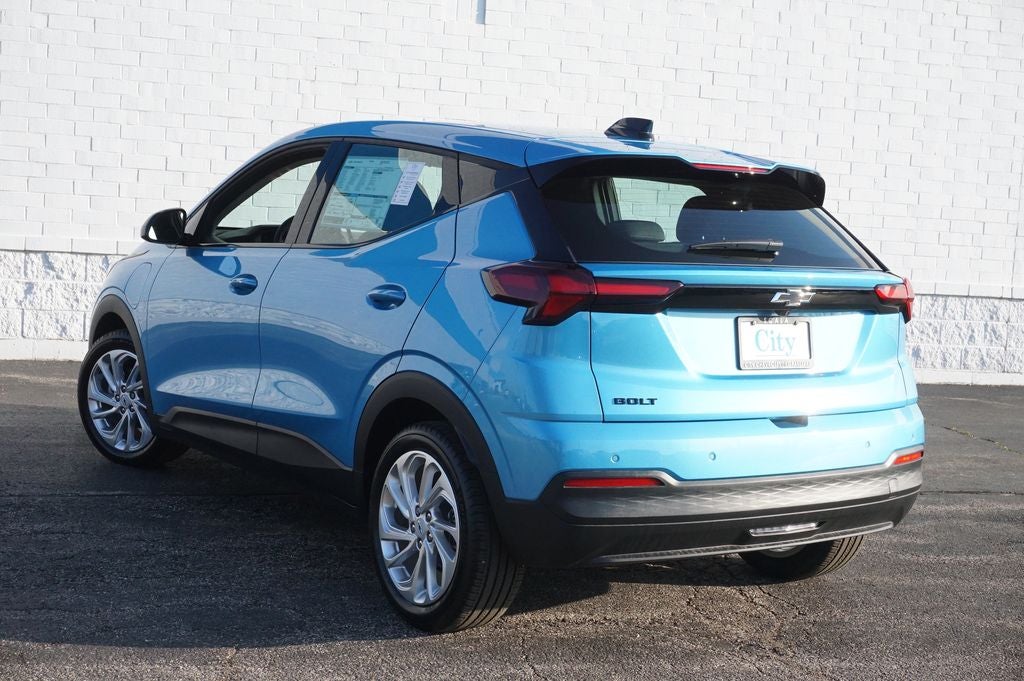 2027 Chevrolet Bolt EV LT