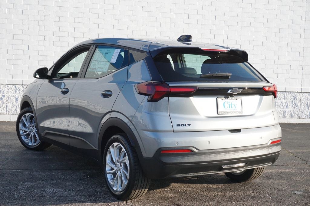 2027 Chevrolet Bolt EV LT