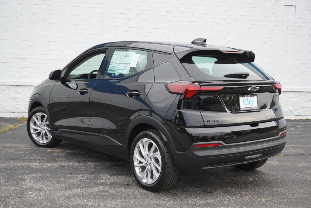 2027 Chevrolet Bolt EV LT