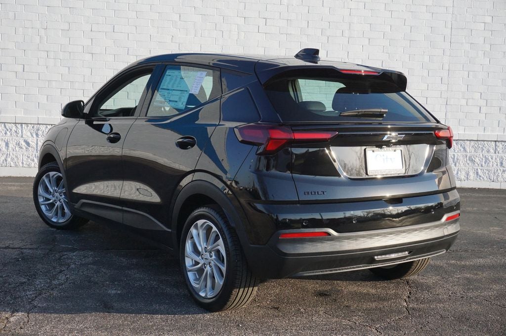 2027 Chevrolet Bolt EV LT