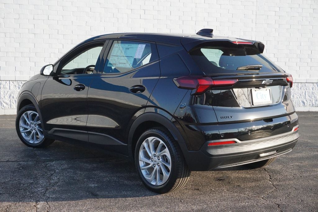 2027 Chevrolet Bolt EV LT
