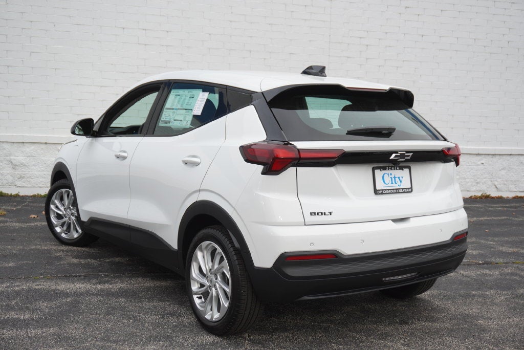 2027 Chevrolet Bolt EV LT