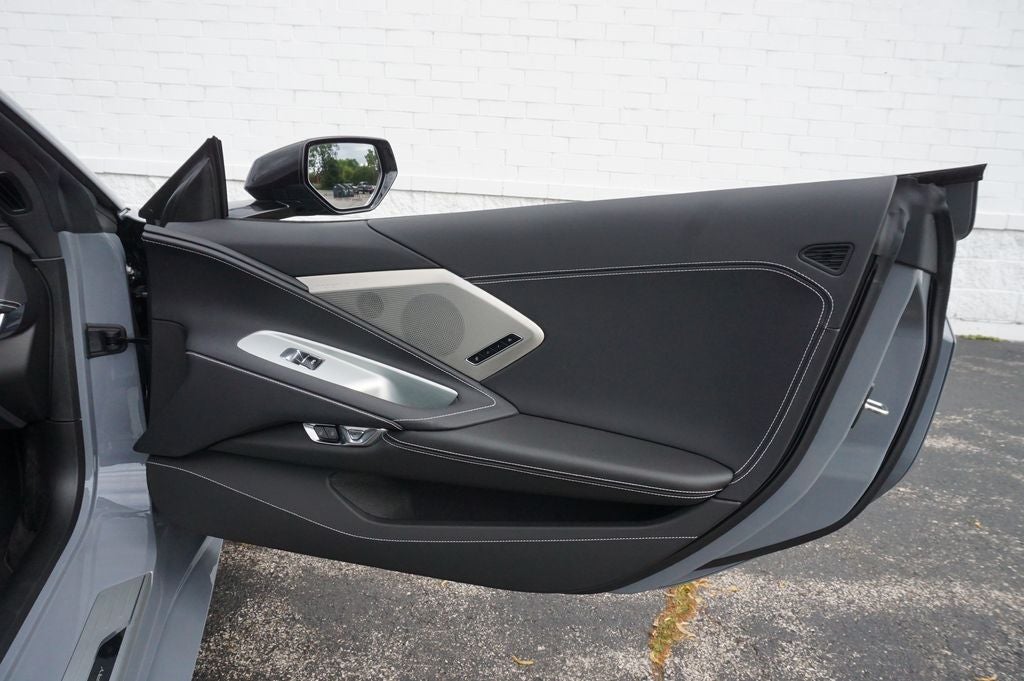 2025 Chevrolet Corvette Stingray 2LT