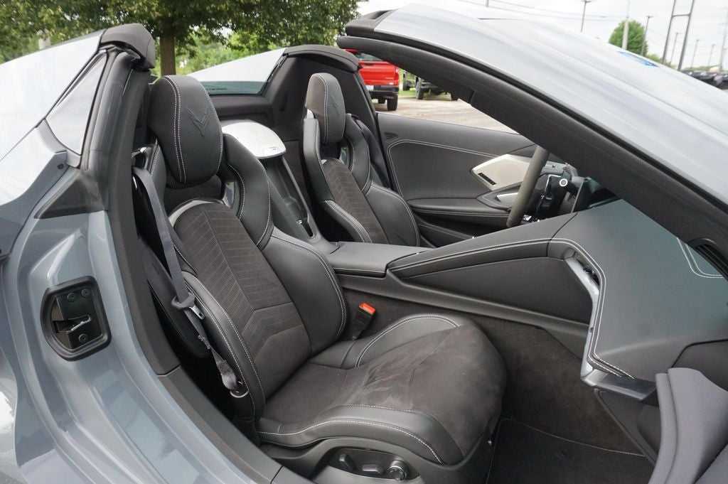 2025 Chevrolet Corvette Stingray 2LT
