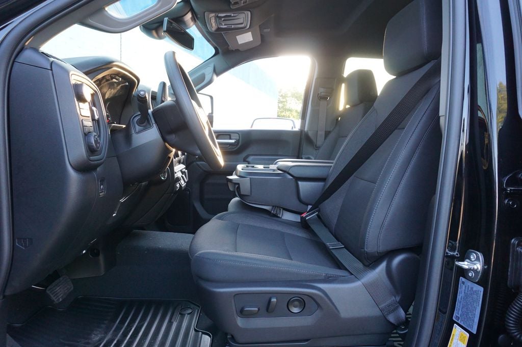 2026 Chevrolet Silverado 2500HD Custom