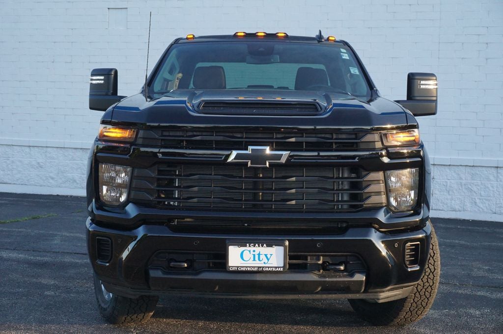2026 Chevrolet Silverado 2500HD Custom