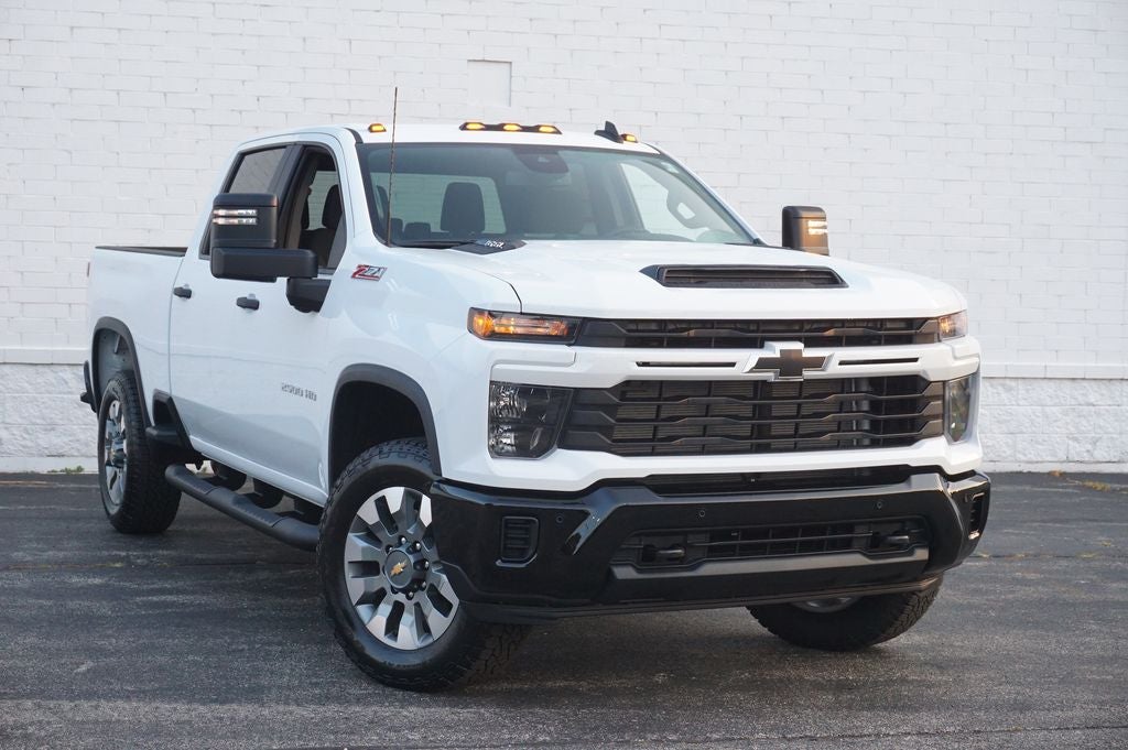 2026 Chevrolet Silverado 2500HD Custom