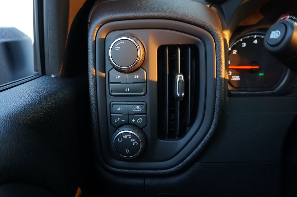 2026 Chevrolet Silverado 2500HD Custom