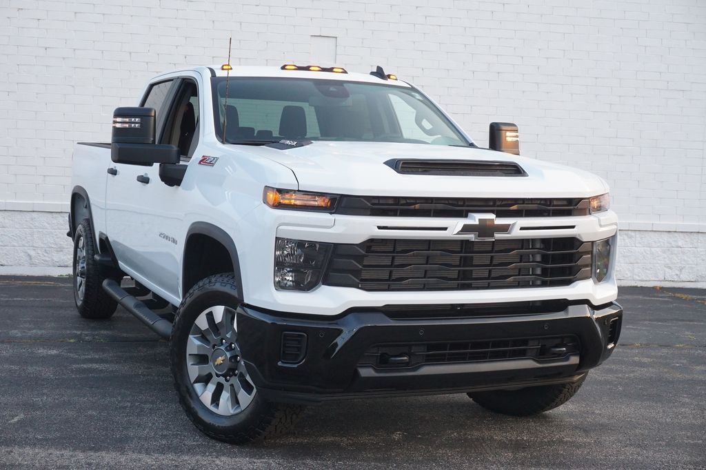 2026 Chevrolet Silverado 2500HD Custom
