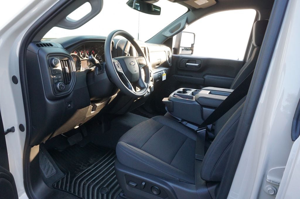 2026 Chevrolet Silverado 2500HD Custom