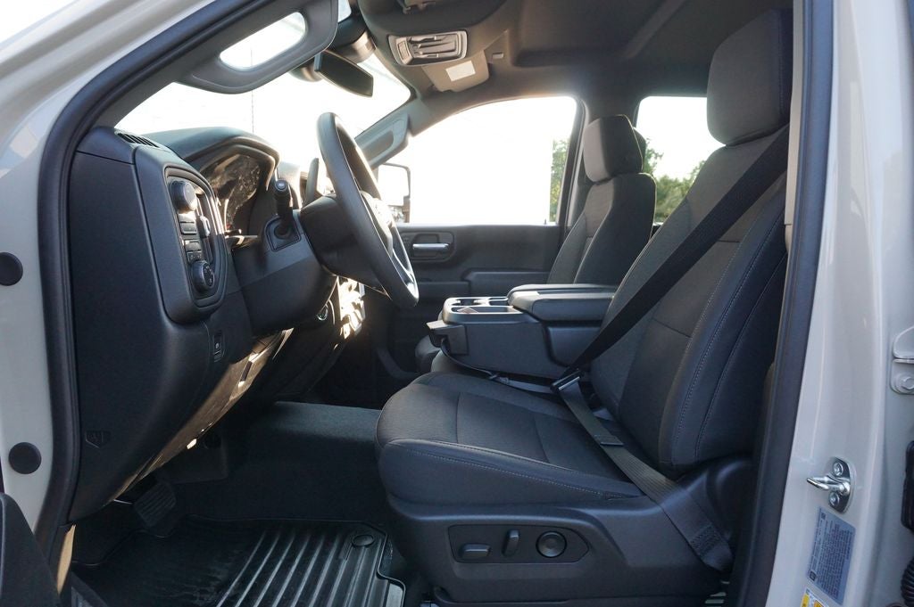 2026 Chevrolet Silverado 2500HD Custom