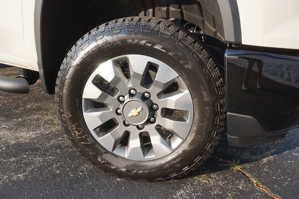 2026 Chevrolet Silverado 2500HD Custom