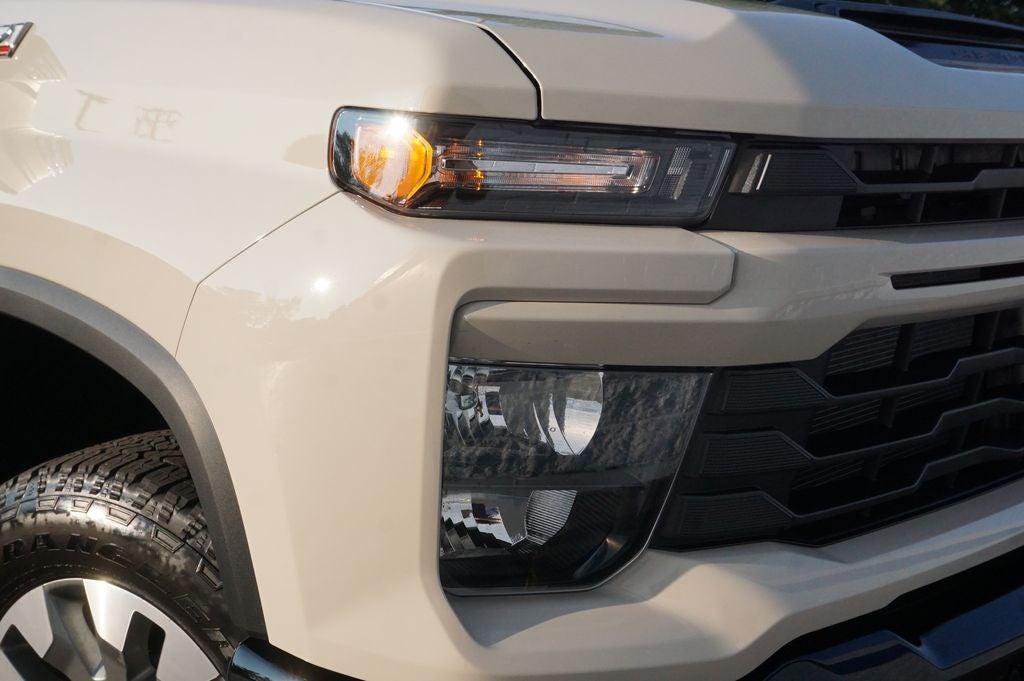 2026 Chevrolet Silverado 2500HD Custom