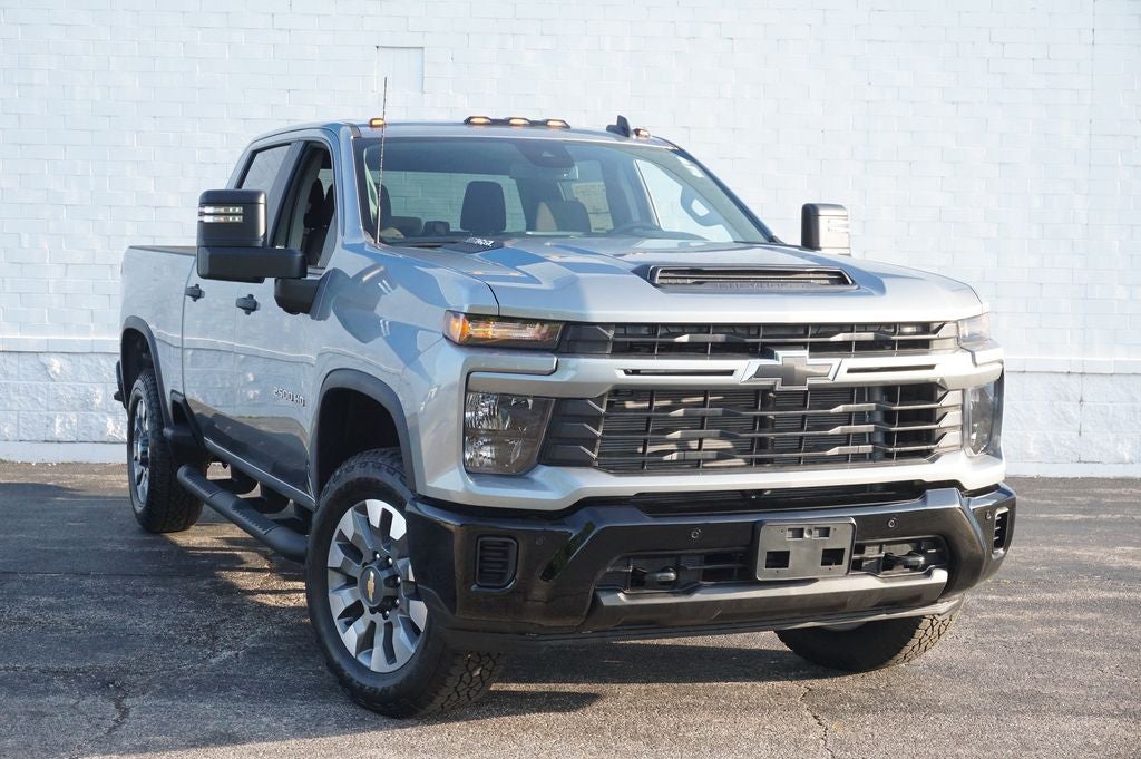 2026 Chevrolet Silverado 2500HD Custom
