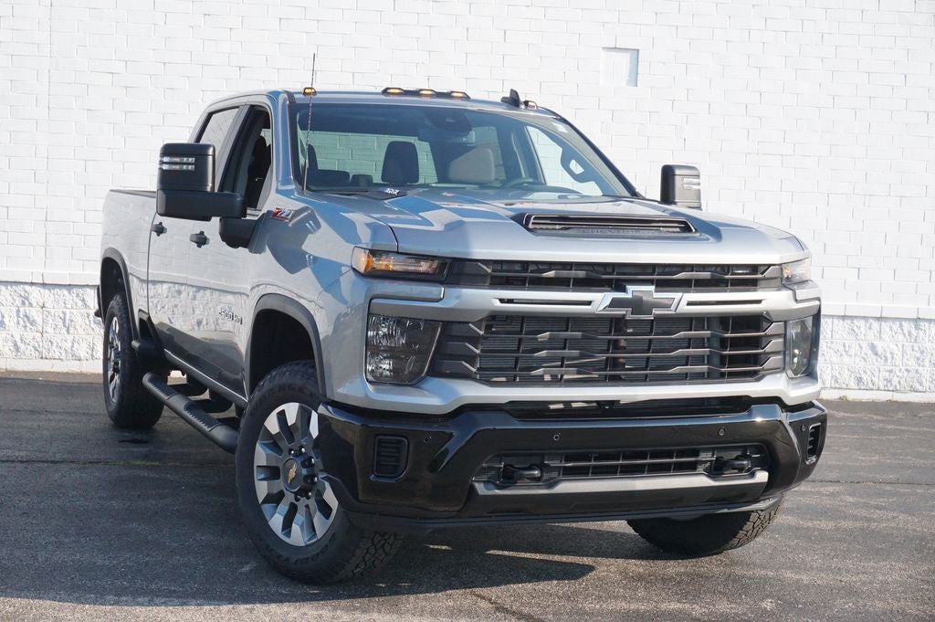 2026 Chevrolet Silverado 2500HD Custom