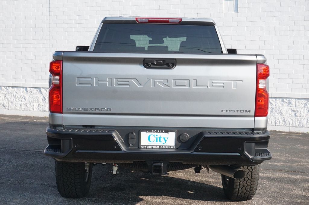 2026 Chevrolet Silverado 2500HD Custom