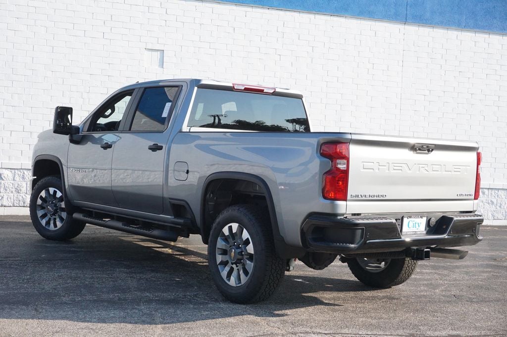 2026 Chevrolet Silverado 2500HD Custom