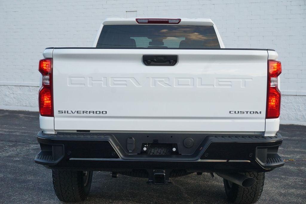 2026 Chevrolet Silverado 2500HD Custom