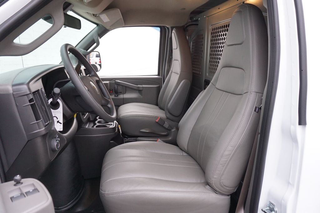 2025 Chevrolet Express 2500 Work Van Cargo