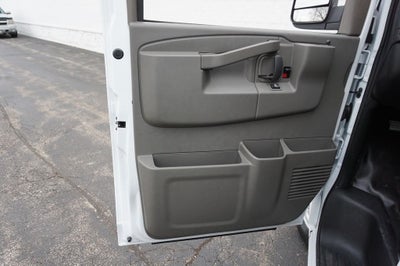 2025 Chevrolet Express 2500 Work Van Cargo