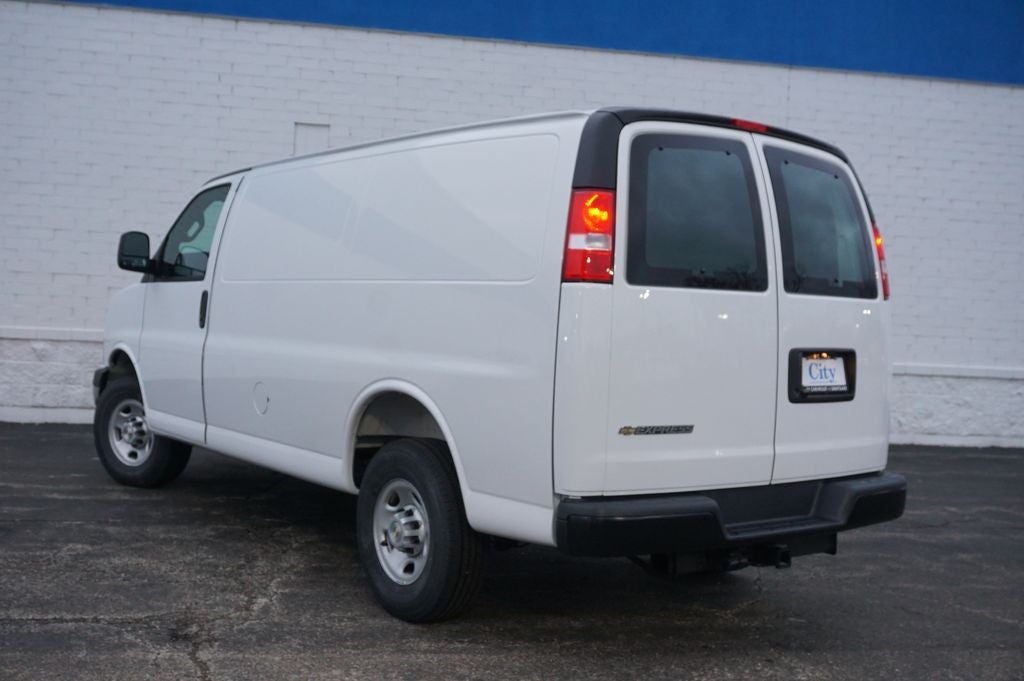 2025 Chevrolet Express 2500 Work Van Cargo