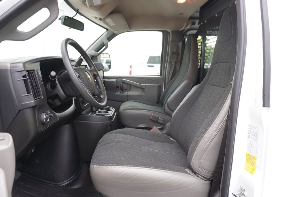 2025 Chevrolet Express 2500 Work Van Cargo