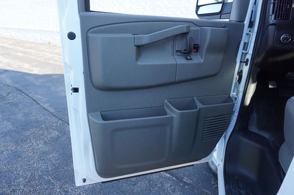 2026 Chevrolet Express 2500 Work Van Cargo