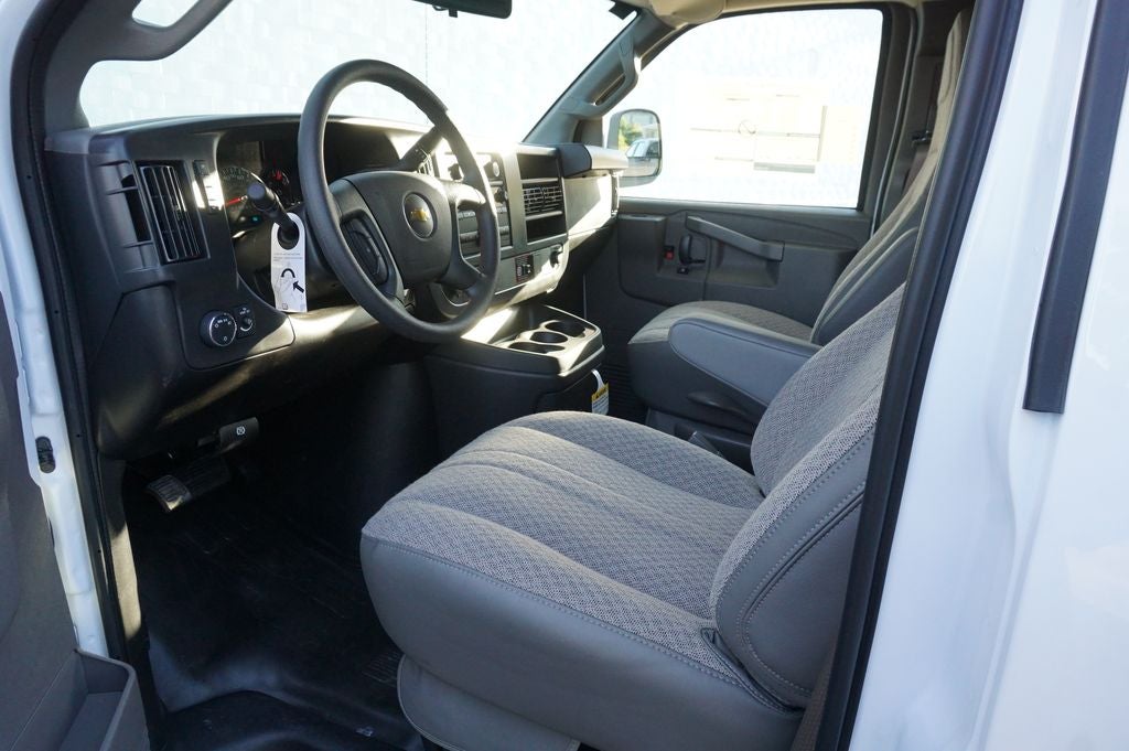 2026 Chevrolet Express 2500 Work Van Cargo