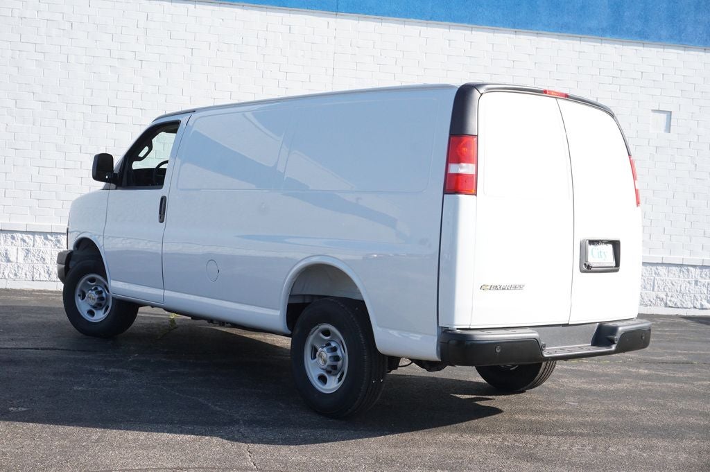 2026 Chevrolet Express 3500 Work Van Cargo