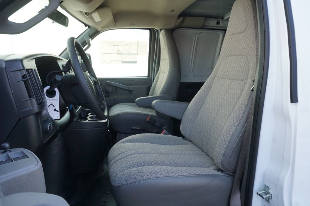 2026 Chevrolet Express 3500 Work Van Cargo