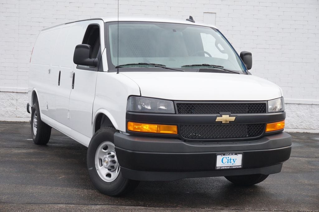 2025 Chevrolet Express 3500 Work Van Cargo