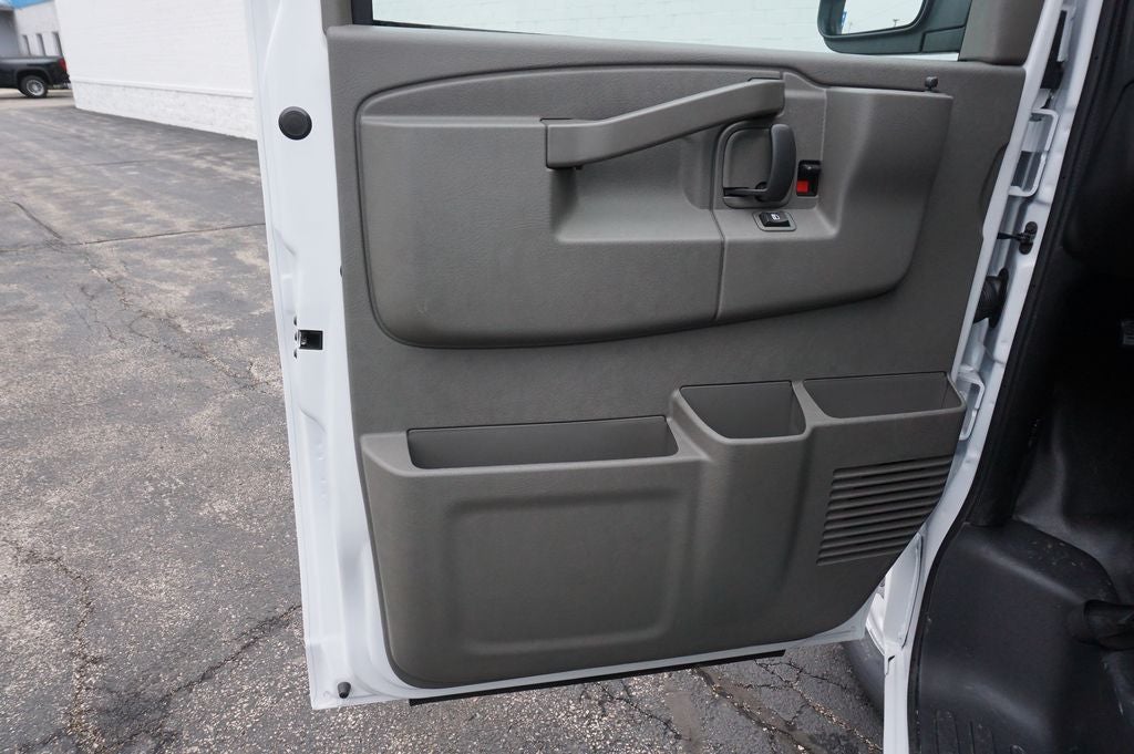 2026 Chevrolet Express 3500 Work Van Cargo